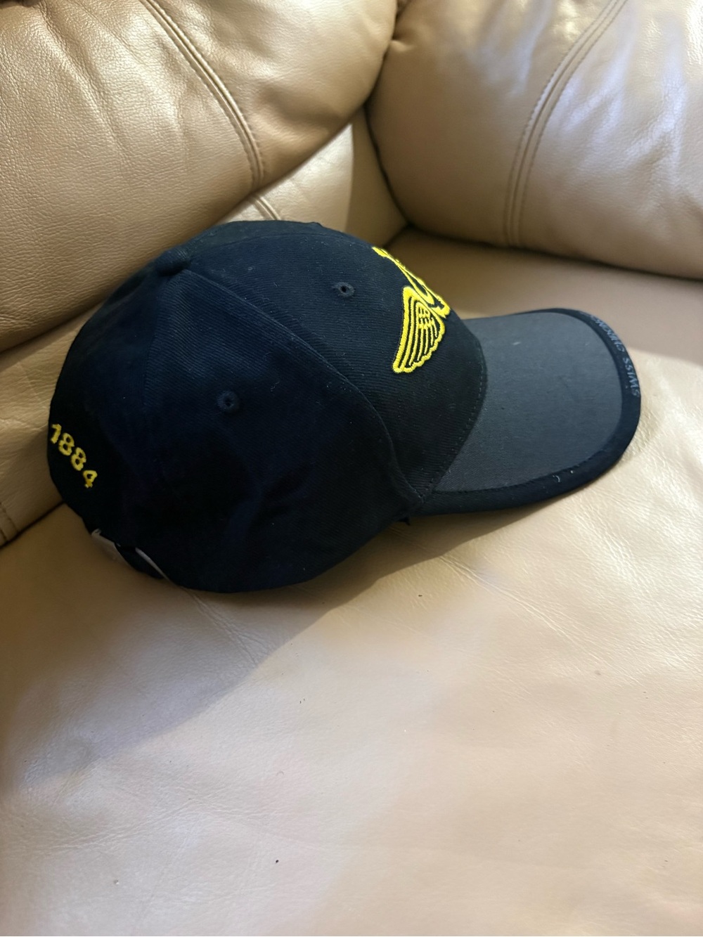 Breitling Hat - Picture 5 of 6